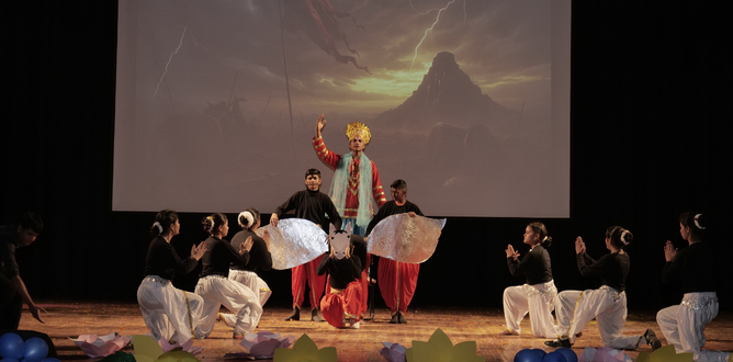Annual image 8